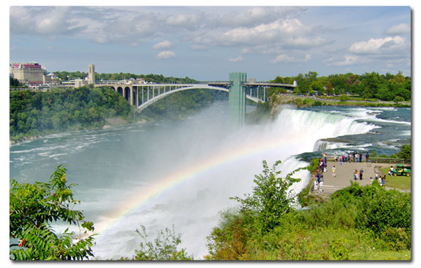 20120309_Niagara-Falls_shadow.jpg