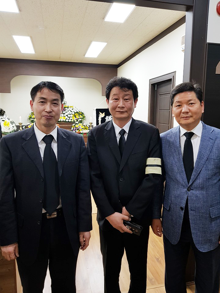 2018.05.02(요엘2 박성준 집사, 빈소방문)-1.jpg